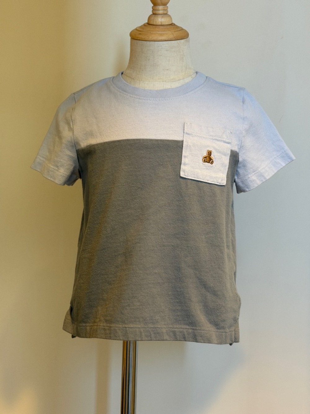 GAP Colorblock Pocket Tee in Light Blue & Gray